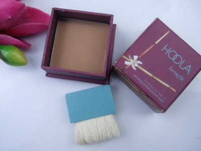 Benefit Cosmetics France Hoola Bronzing Powder & Brush 11G 0.40Oz